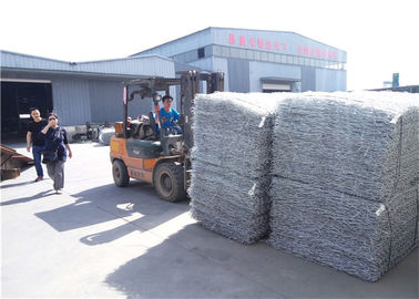 Gabion Çit Sistemi Taş Örgü İstinat Duvarı 80 * 100 Mm Delik Boyutu
