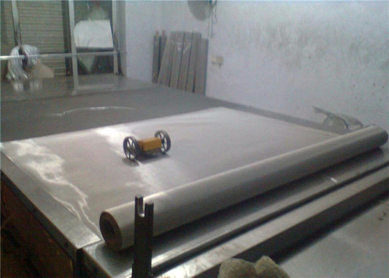 Yuvarlak Delikli Molibden Dekoratif Hasır 1.22m X 30m
