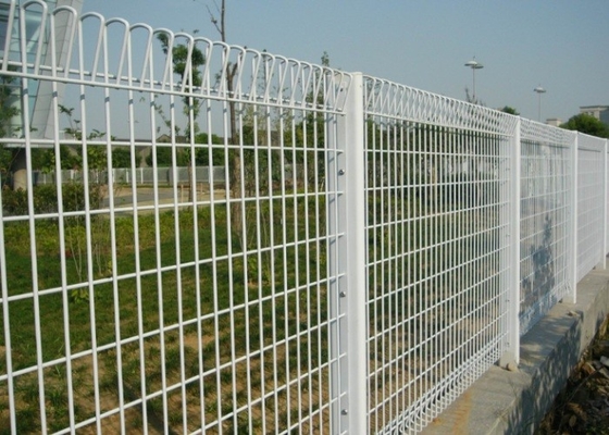 Yeşil Pvc Kaplamalı Çift Döngü Rulo Üst Çit Modern