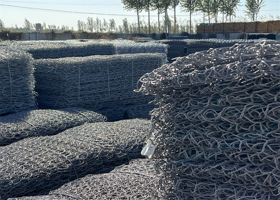 1m-2m Genişliği Galvanizli Gabion Kutusu 80x100mm Ağ Boyutu