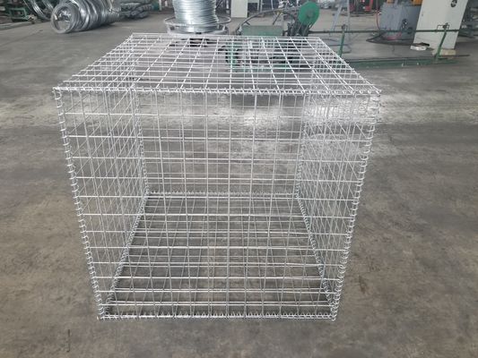100*100mm Delik Boyutu Askeri  Engeller Etkili Koruma İçin Kaynaklandıktan Sonra Galvanize Edildi