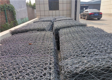 80mmx100mm Ağ Boyutu PVC Kaplı Sıcak Battırılmış Galvanize Gabion Kafesleri Sağlam İnşaat için