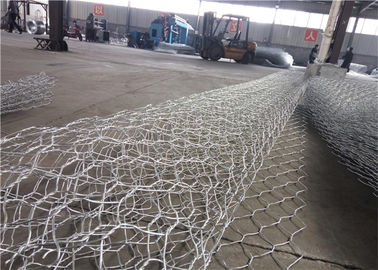 Özelleştirilmiş Galvanizli Gabion Sepetleri 80 * 100 Mm Kaya Minderleri Dokuma Tel