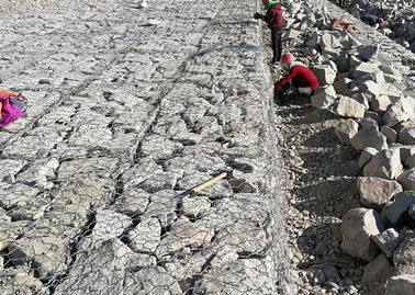 Altıgen Gabion Hasır, Erozyon Koruması için 60 * 80 Mm Gabion Yatak