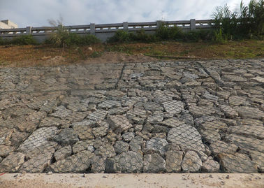 Erozyon Kontrolü  Gabion Yatak / Dokuma Hasır Gabionlar Pvc Kaplamalı