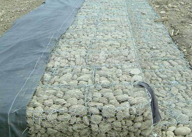 Erozyon Kontrolü  Gabion Yatak / Dokuma Hasır Gabionlar Pvc Kaplamalı