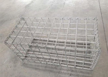 Galvanizli kaynaklı ağ koruyucu bariyerler / askeri koruyucu kaleler