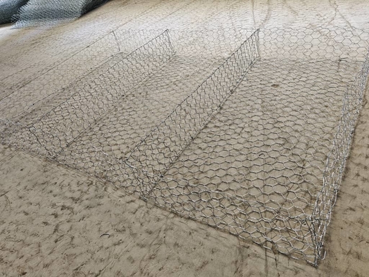 Nehir kenarı ve yamaç koruması için galvanizli gabion sepetler